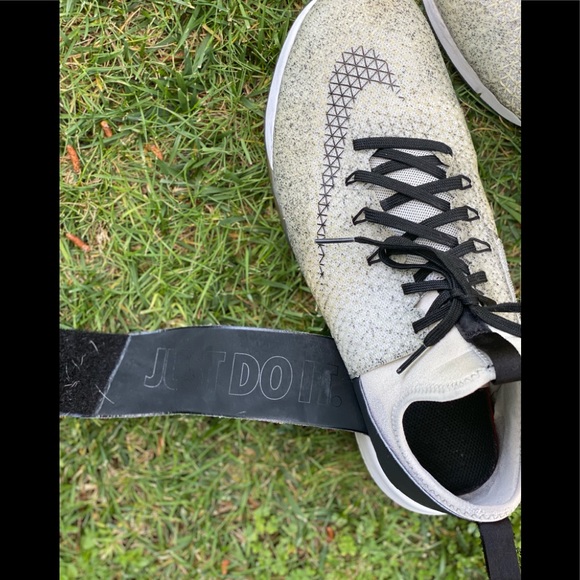 Nike Air Zoom Strong Training Shoe, 9.5 - Picture 1 of 10